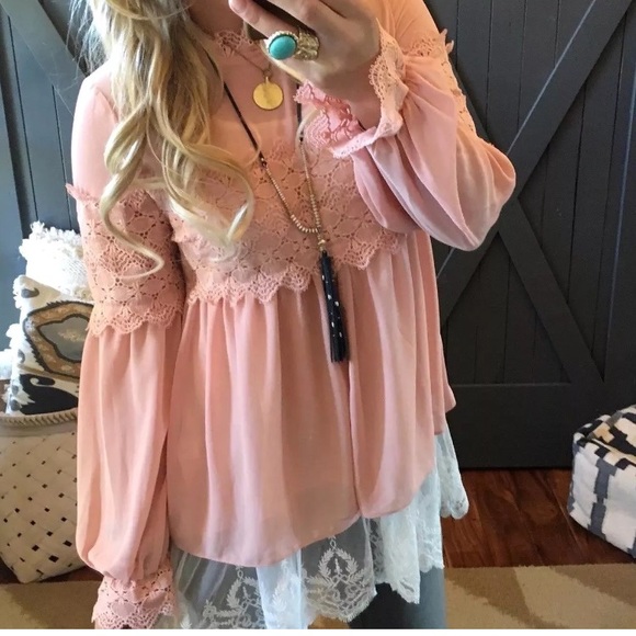NWT Boutique Winter Pink Lace Boho Blouse Top - Picture 3 of 6